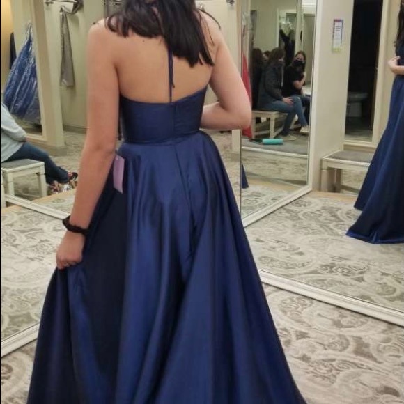 Size 2 - Picture 3 of 4